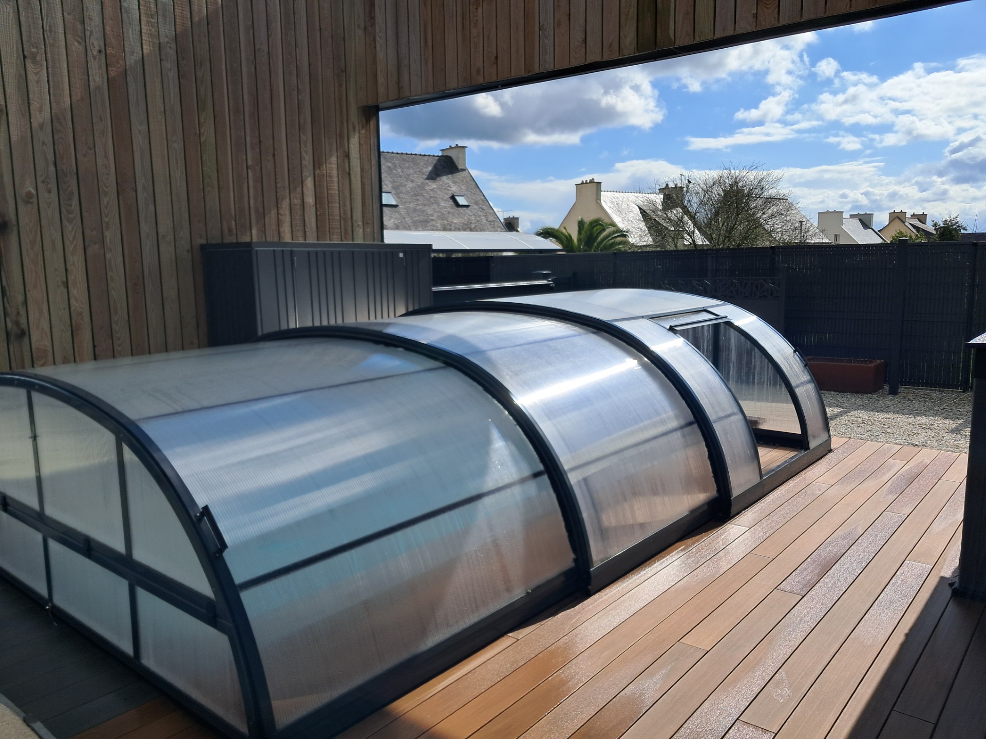 Terrasse avec toiture polycarbonate